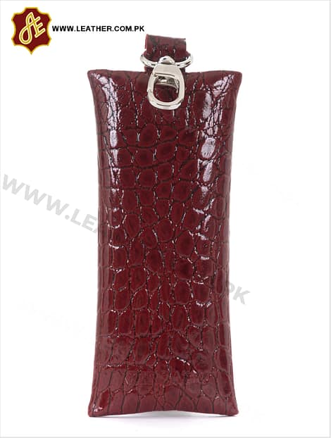 LEATHER ACCESSORIES – 09